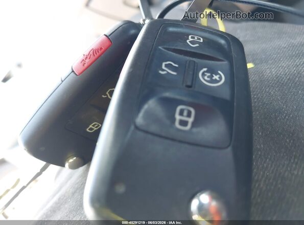 1VWMA7A39KC013795 2019 VOLKSWAGEN PASSAT Белый Вид панели приборов