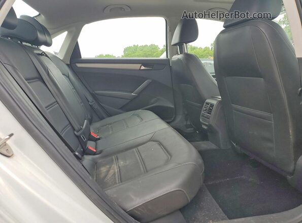 1VWWA7A30LC006485 2020 VOLKSWAGEN PASSAT White Հետևի նստատեղերի տեսք