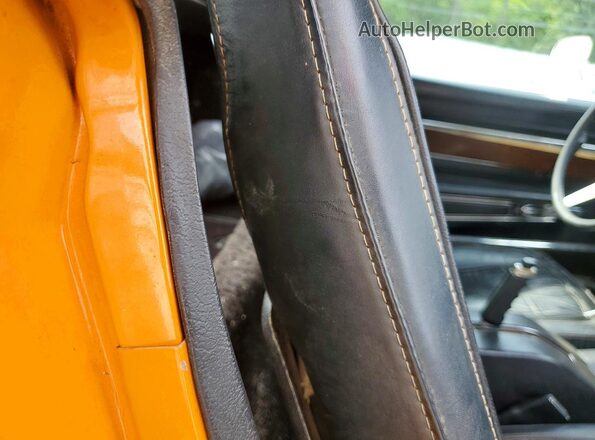 1Z37J3S410252 1973 CHEVROLET CORVETTE Orange Widok tylnych siedzeń
