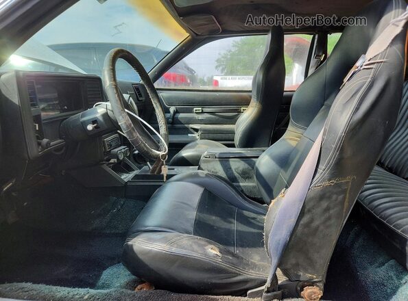 1Z37J9B515761 1979 CHEVROLET MONTE CARLO Silver Вид салону спереду