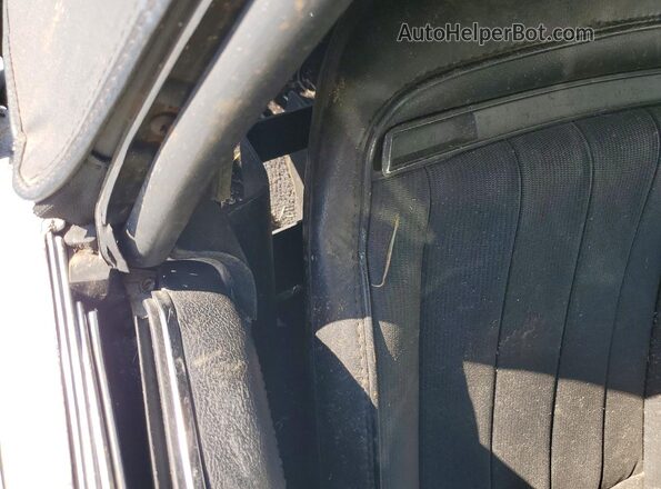 1Z67J5S431855 1975 CHEVROLET CORVETTE Белый Вид задних сидений