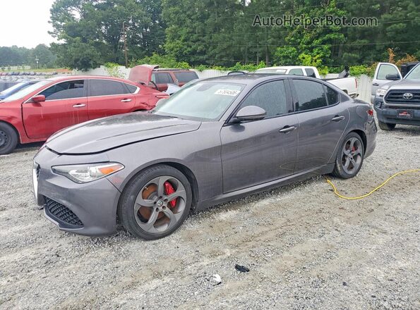 ZARFAEBN8J7566273 2018 ALFA ROMEO GIULIA Gray 