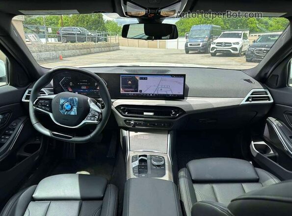 3MW69CW04T8F91434 2026 BMW 3 SERIES Белый Вид задних сидений