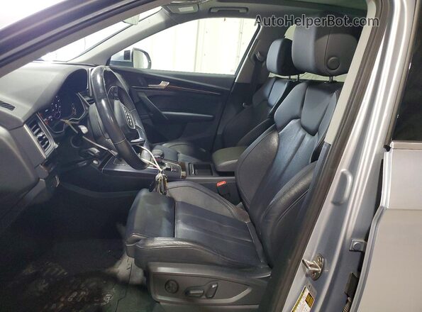 WA1BNAFY8J2239065 2018 AUDI Q5 Silver 