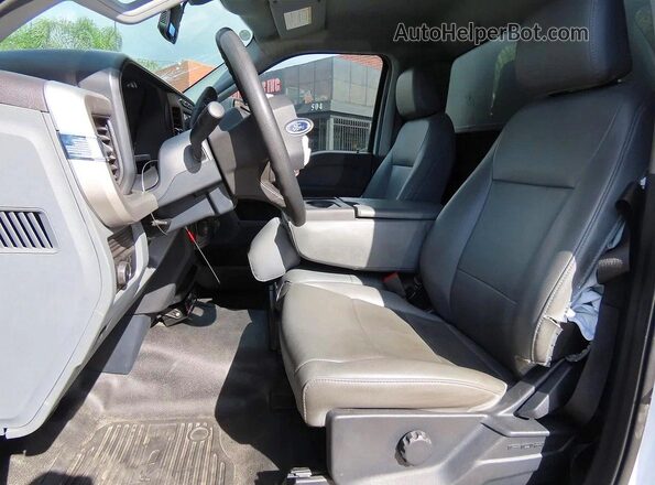 1FDUF4HN1RDA14367 2024 FORD F450 White Rear seats view
