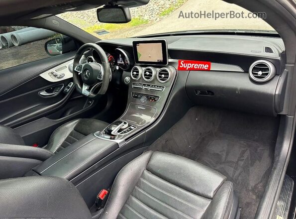 WDDWJ6EB1JF706144 2018 MERCEDES-BENZ C Black წინა სალონის ხედი