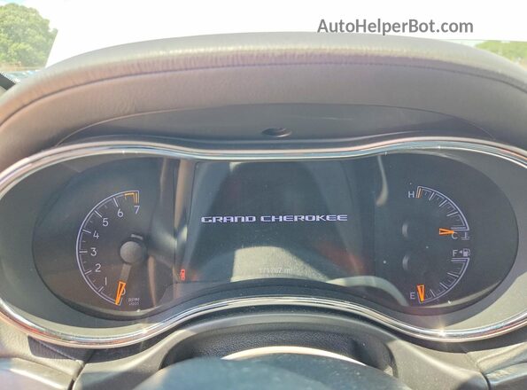1C4RJFBG3JC325002 2018 JEEP GRAND White Vista de los asientos traseros