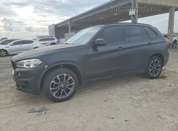 5UXKR0C50J0X83603 2018 BMW X5 White 