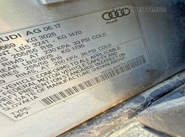 WA1LAAF74JD004268 2018 AUDI Q7 Silver Rear interior view