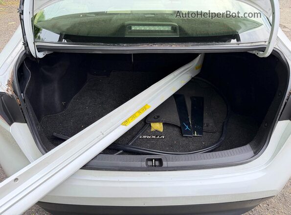JTDB4MEE9R3016346 2024 TOYOTA COROLLA White ძრავის განყოფილების ხედი