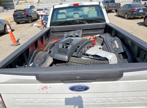 1FTBF2A60MEC72692 2021 FORD F250 White Vista interior trasera