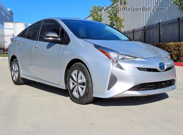 JTDKARFU0J3067881 2018 TOYOTA PRIUS Silver Задня ліва чверть