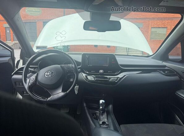 NMTKHMBX0JR023438 2018 TOYOTA C-HR Белый Вид задних сидений