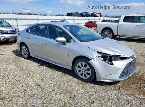 5YFB4MDE0RP127926 2024 TOYOTA COROLLA Silver Widok z przodu