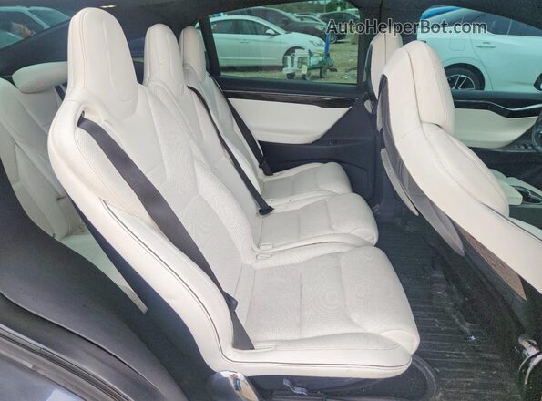 5YJXCAE2XGF003571 2016 TESLA MODEL Gray Engine compartment view