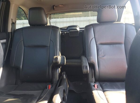 5TDKZRFH7JS280711 2018 TOYOTA HIGHLANDER Blue Vista interior trasera
