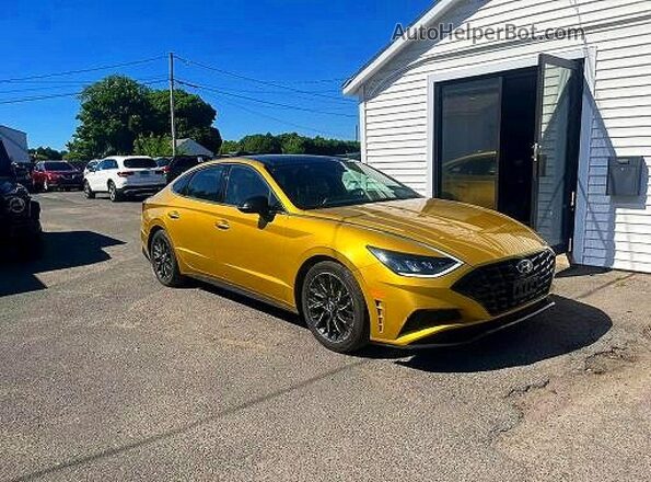 5NPEJ4J2XLH016739 2020 HYUNDAI SONATA Yellow Front view