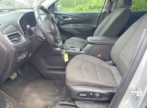 3GNAXKEX8JL165162 2018 CHEVROLET EQUINOX Silver Вид панелі приладів