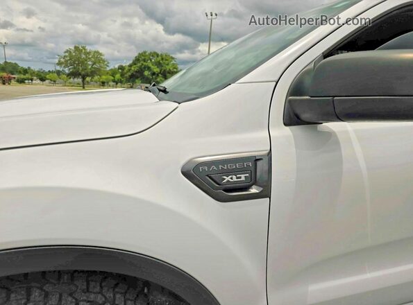 1FTER4FH5MLD35677 2021 FORD RANGER White Սալոնի 360 աստիճան տեսք