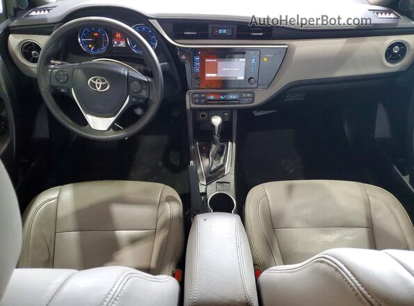 5YFBURHE4HP653806 2017 TOYOTA COROLLA Silver 