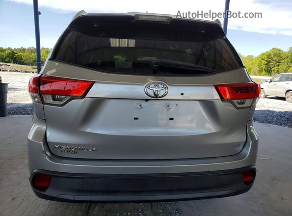5TDZZRFH1KS347643 2019 TOYOTA HIGHLANDER Silver Front interior view
