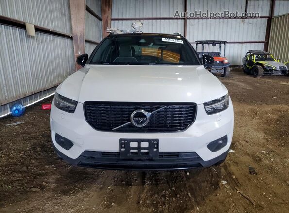 YV4162UM7K2107000 2019 VOLVO XC40 White Vista trasera
