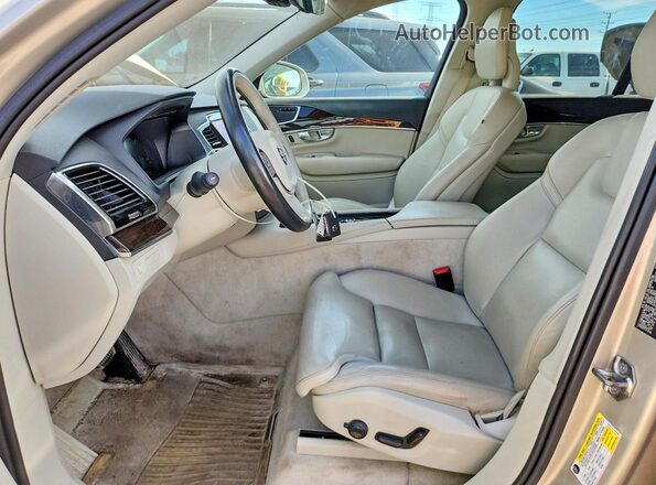 YV4BC0PK7G1053108 2016 VOLVO XC90 Cream Dashboard view