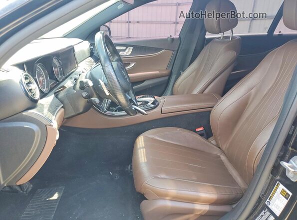 WDDZF4KB4HA153889 2017 MERCEDES-BENZ E-CLASS Black Vista del salpicadero