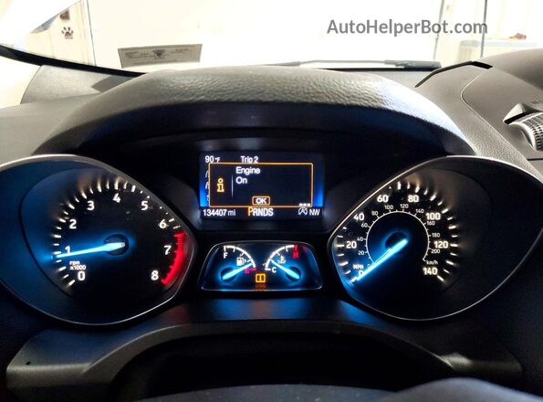1FMCU9J99HUB85457 2017 FORD ESCAPE Silver Widok tylnych siedzeń