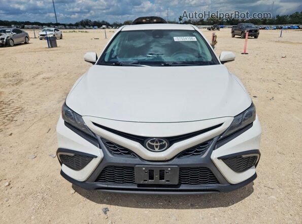 4T1T11AKXNU658193 2022 TOYOTA CAMRY White Vista frontal