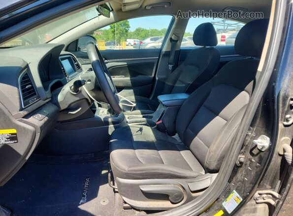 5NPD84LF5JH270976 2018 HYUNDAI ELANTRA Black Dashboard view