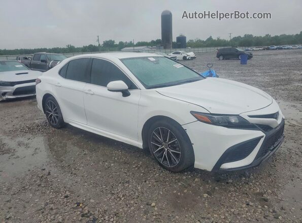 4T1G11AK8MU555239 2021 TOYOTA CAMRY White Widok z przodu