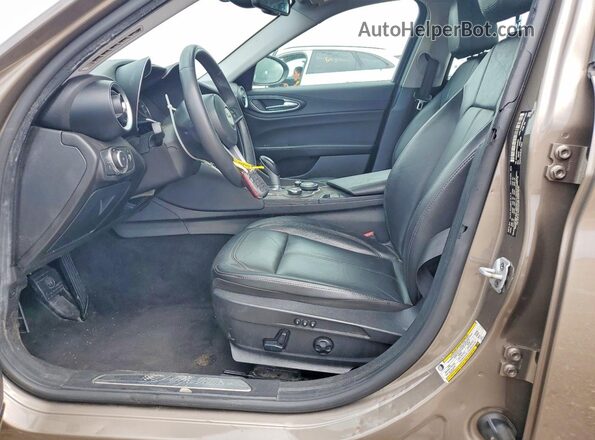 ZARFAMAN1K7600891 2019 ALFA ROMEO GIULIA Gray Widok deski rozdzielczej