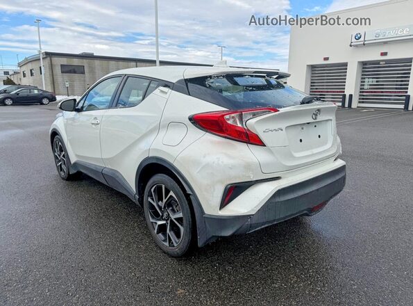 NMTKHMBX6JR021239 2018 TOYOTA C-HR White Front right