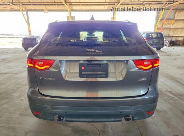 SADCL2FX8JA269643 2018 JAGUAR F-PACE Gray Front interior view