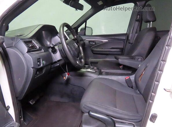5FNYF7H23KB004550 2019 HONDA PASSPORT White Հետևի նստատեղերի տեսք