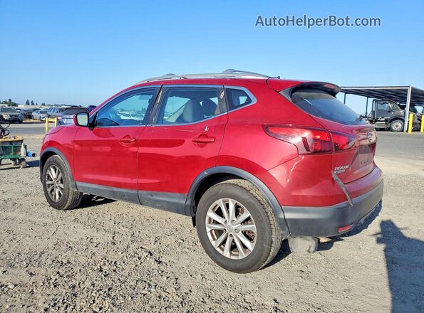 JN1BJ1CR2JW254574 2018 NISSAN ROGUE Red 