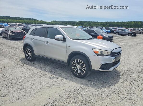 JA4AP3AU0JU002919 2018 MITSUBISHI OUTLANDER Silver Вид спереду