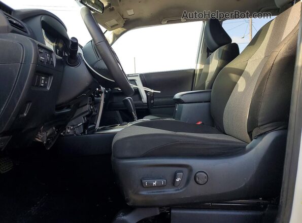 JTEEU5JR1P5291900 2023 TOYOTA 4RUNNER White 