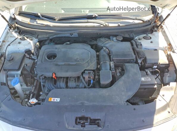 5NPE24AF3HH470242 2017 HYUNDAI SONATA White Vista del compartimento del motor