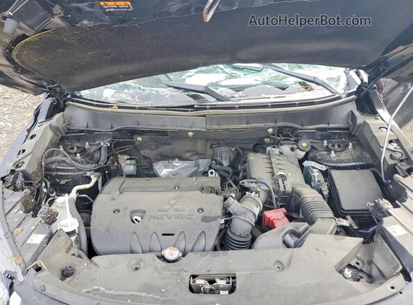 JA4ARUAU8RU017261 2024 MITSUBISHI OUTLANDER Black Widok wnętrza z tyłu