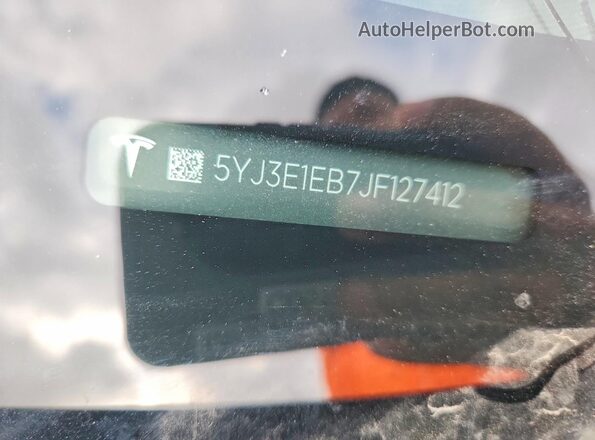 5YJ3E1EB7JF127412 2018 TESLA OTHER Black Панорамний вид салону 360°