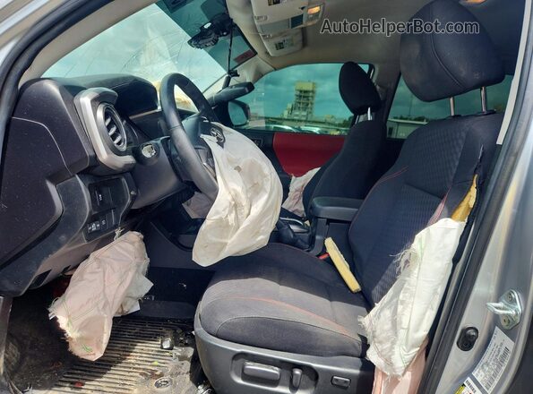 3TYCZ5AN4NT068949 2022 TOYOTA TACOMA Silver Առջևի վահանակի տեսք