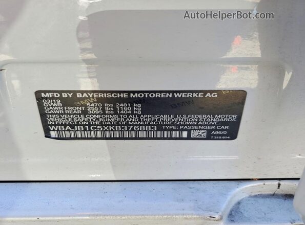 WBAJB1C5XKB376883 2019 BMW OTHER White Սալոնի 360 աստիճան տեսք