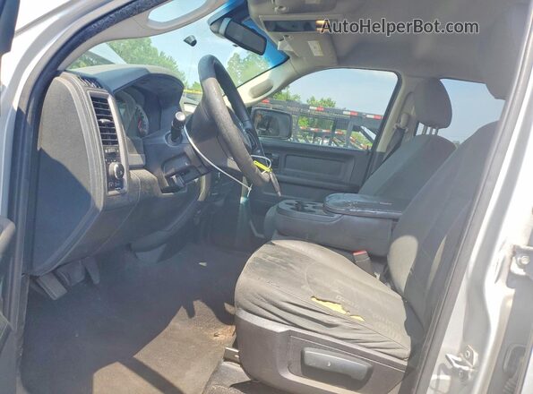 1C6RR7FT0GS132172 2016 RAM 1500 Серебряный 