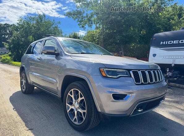 1C4RJFBG6JC320067 2018 JEEP GRAND Silver 