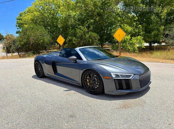 WUAVACFX5H7903940 2017 AUDI R8 Gray 