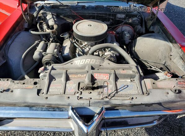 252878E210425 1968 PONTIAC VENTURA Красный Вид задней части салона