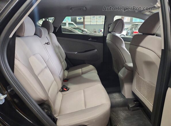 KM8J3CA22GU043878 2016 HYUNDAI TUCSON Черный Вид подкапотного пространства