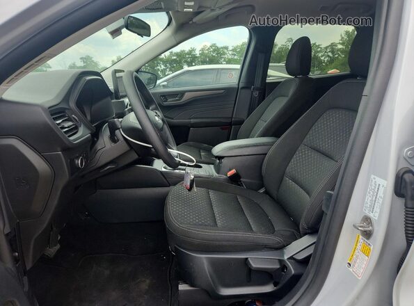 1FMCU9GN0SUB17754 2025 FORD ESCAPE Silver Widok deski rozdzielczej
